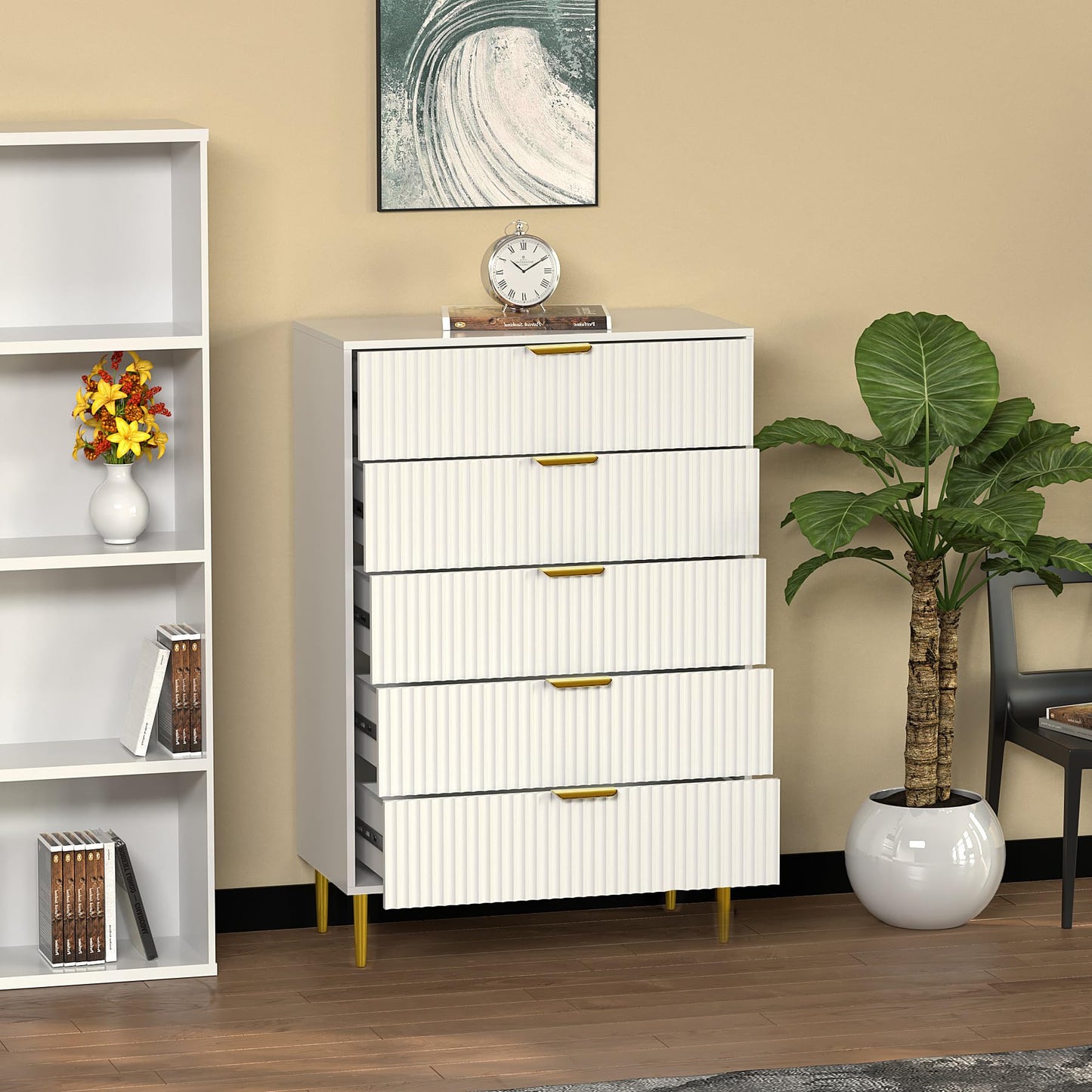 HYGRAD BUILT TO SURVIVE Free Standing White Wooden Chic Fluted Kitchen Bed Living room Chest of 5 Drawers Dresser Console Table